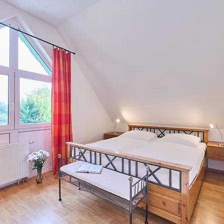 Holiday home Haus 75, Ginsterweg 15 Karlshagen