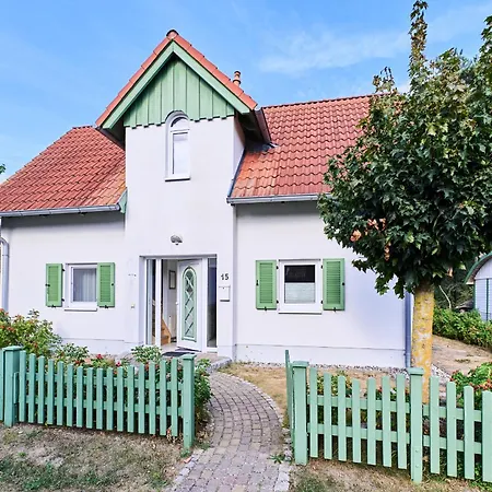 Holiday home Haus 75, Ginsterweg 15 Karlshagen