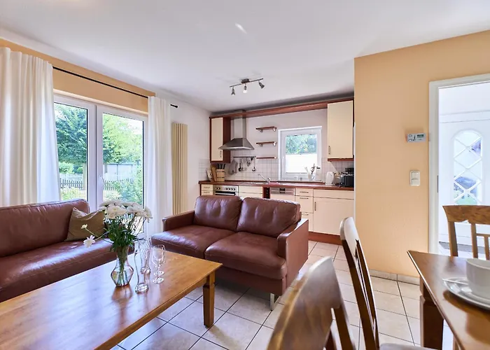 Haus 75, Ginsterweg 15 Prázdninový dům *
